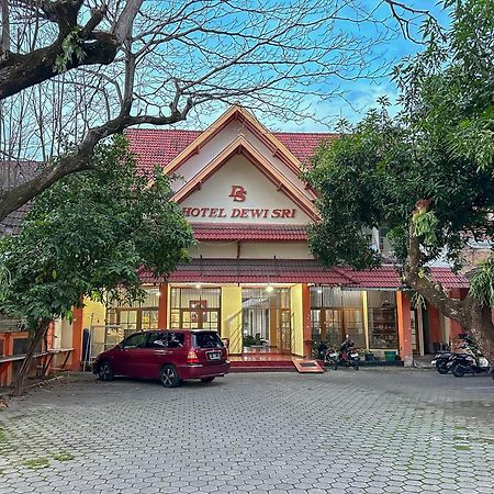 Hotel Dewi Sri Redpartner Yogyakarta Luaran gambar