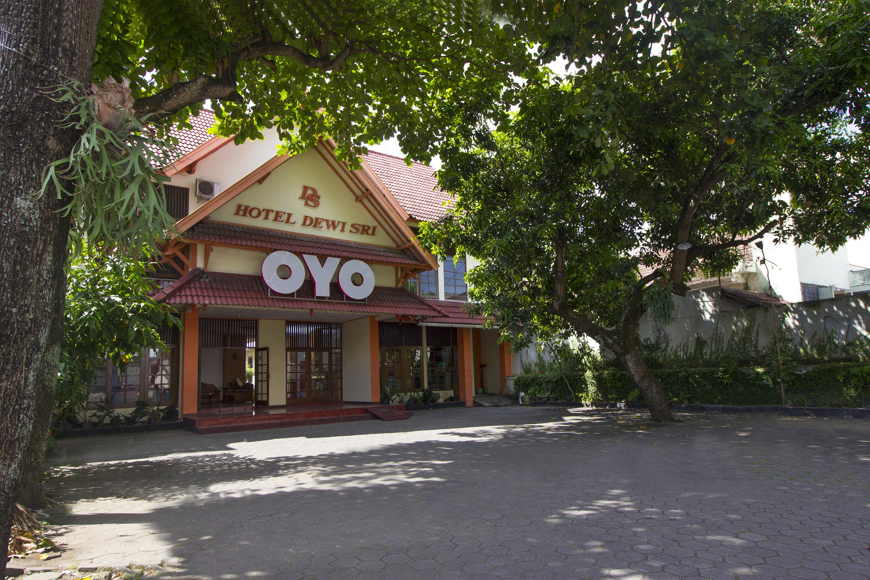 Hotel Dewi Sri Redpartner Yogyakarta Luaran gambar