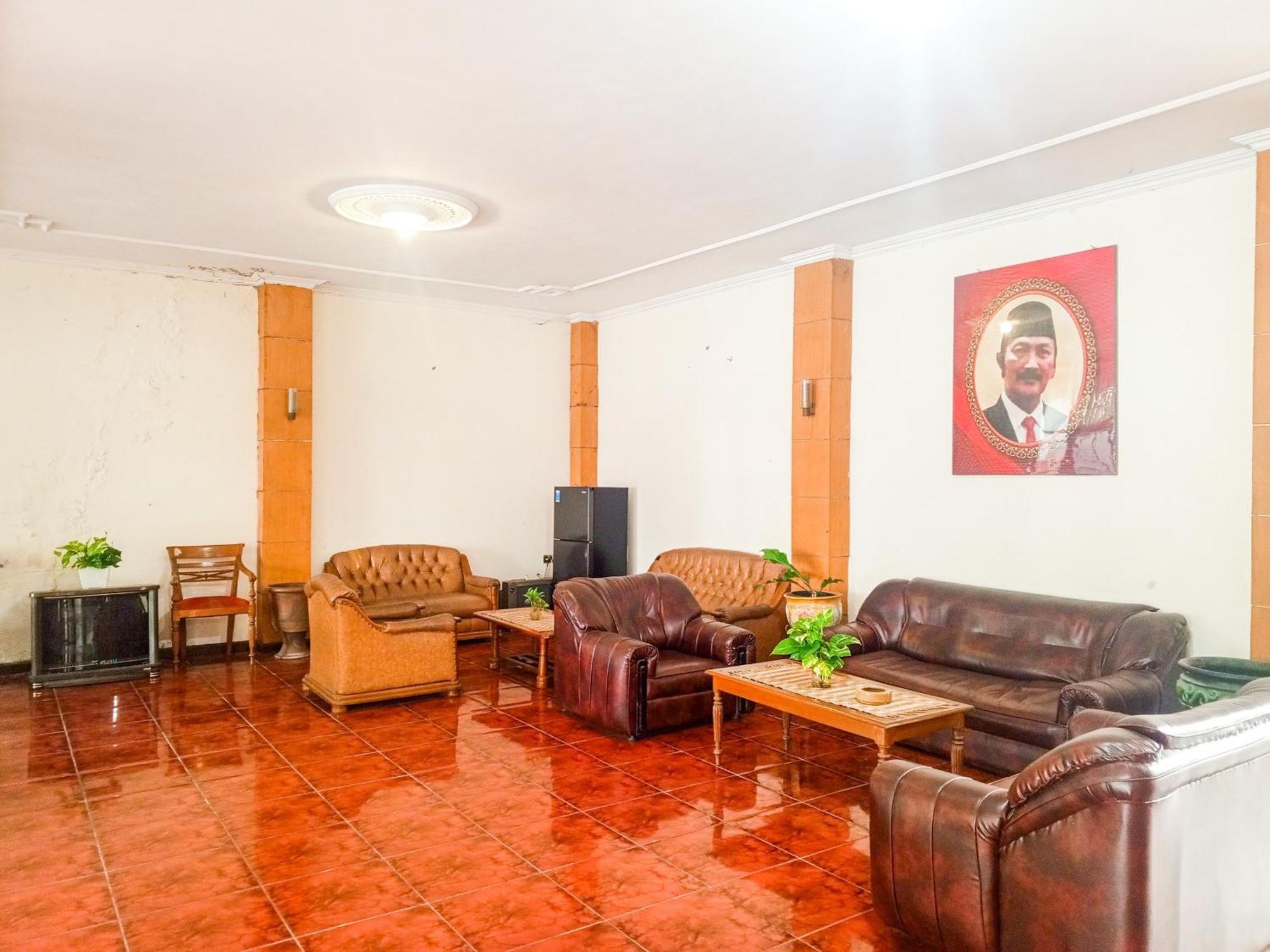 Hotel Dewi Sri Redpartner Yogyakarta Luaran gambar