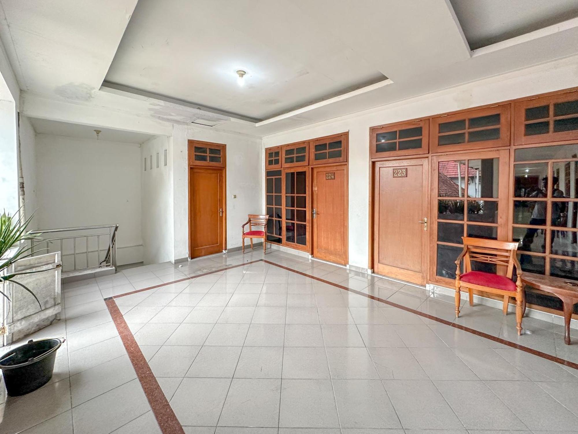 Hotel Dewi Sri Redpartner Yogyakarta Luaran gambar