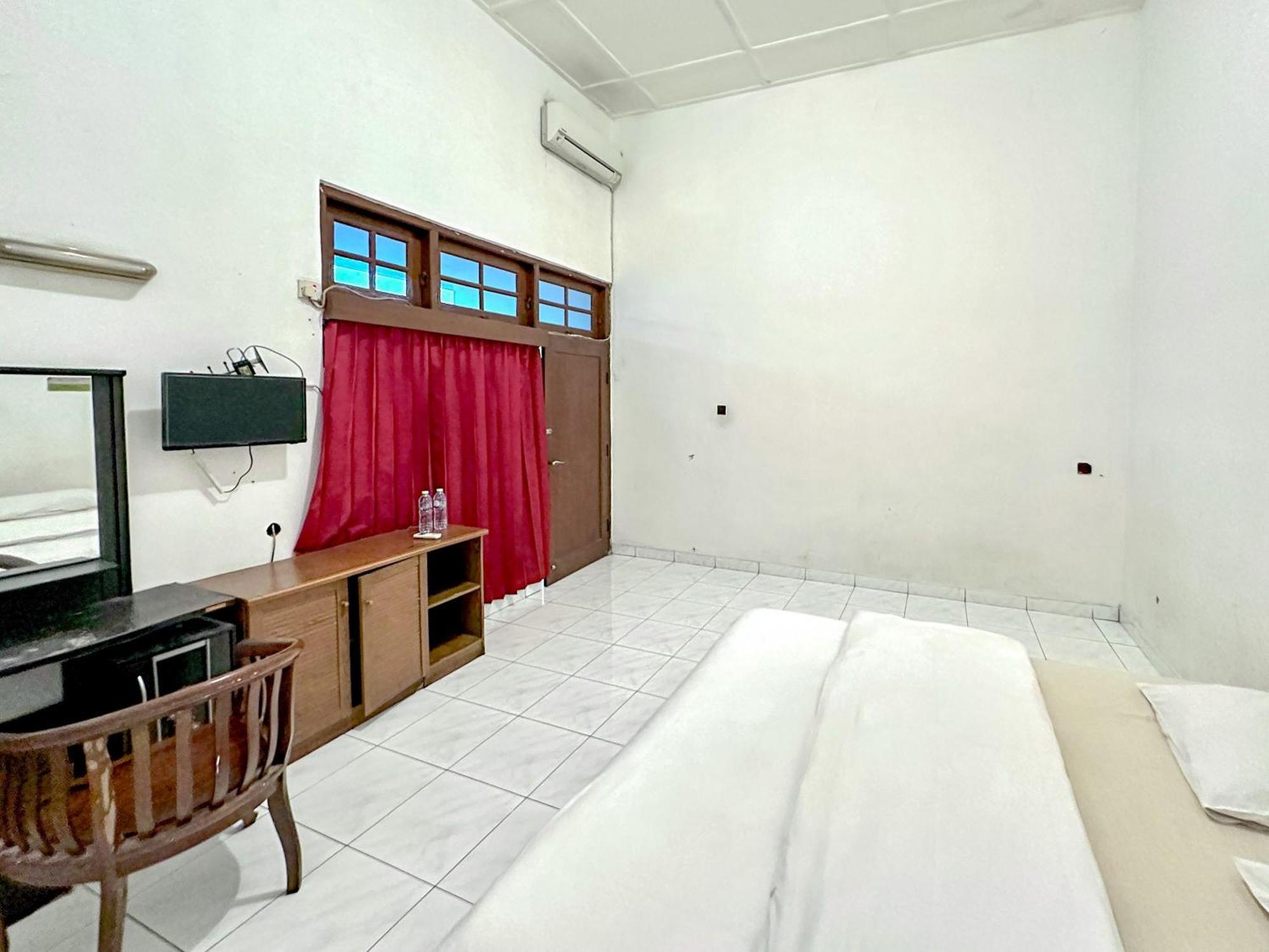 Hotel Dewi Sri Redpartner Yogyakarta Luaran gambar