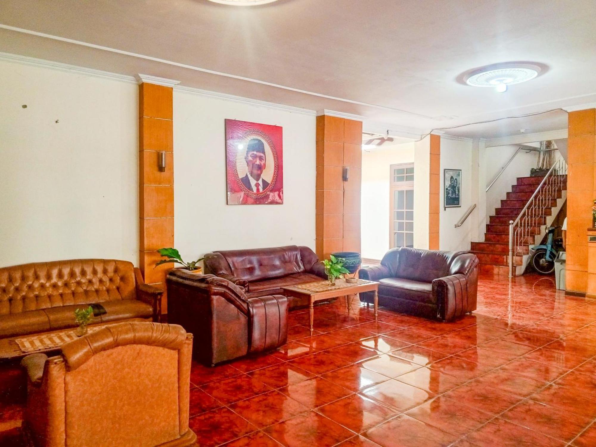 Hotel Dewi Sri Redpartner Yogyakarta Luaran gambar