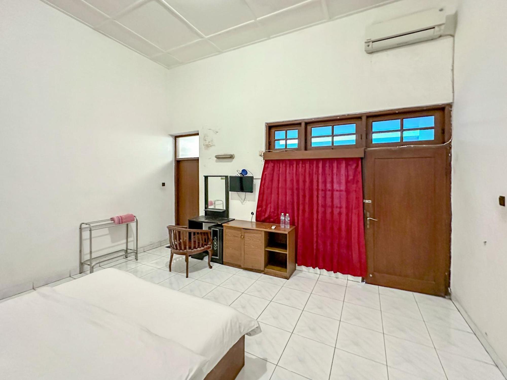 Hotel Dewi Sri Redpartner Yogyakarta Luaran gambar