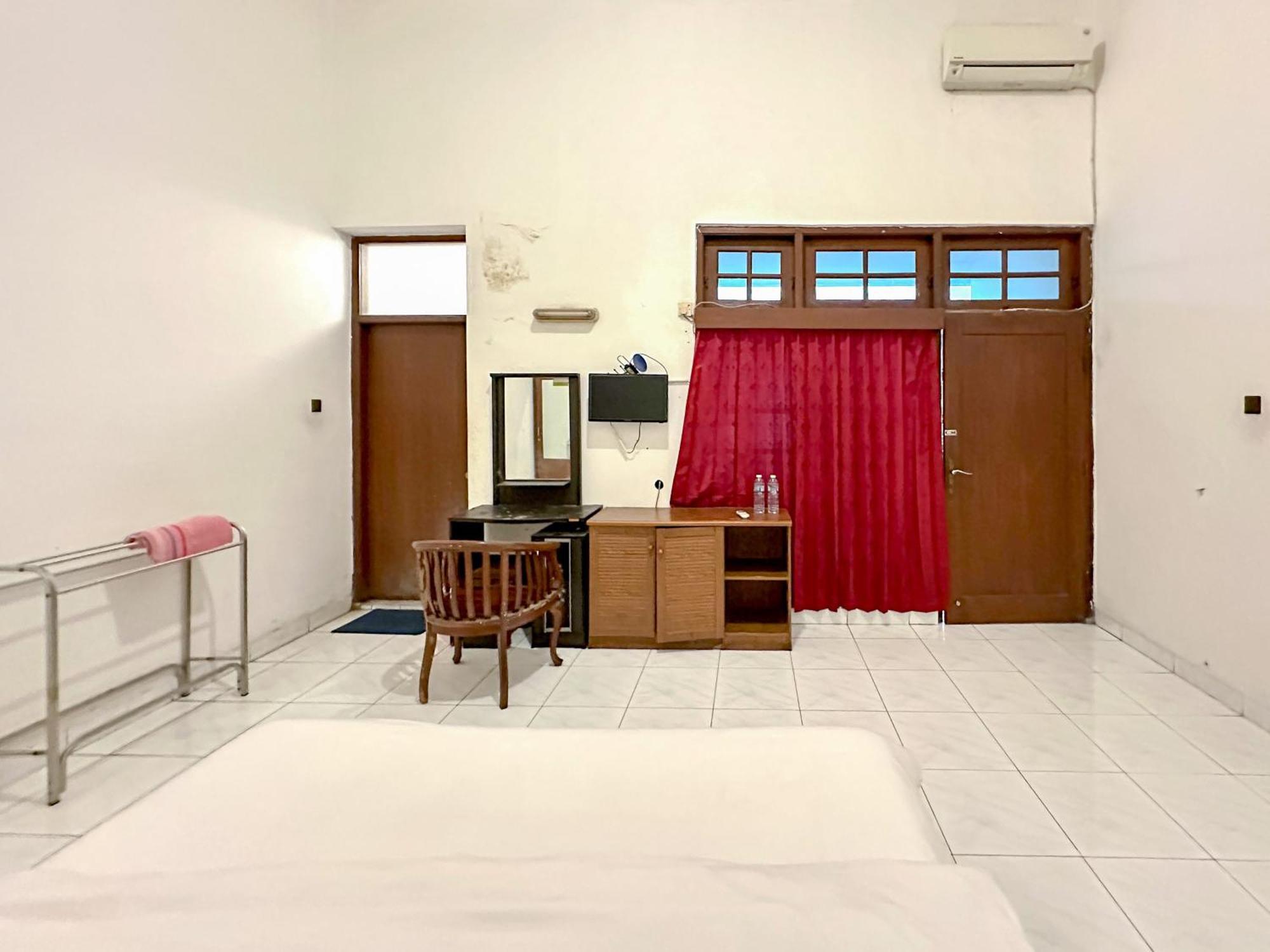 Hotel Dewi Sri Redpartner Yogyakarta Luaran gambar