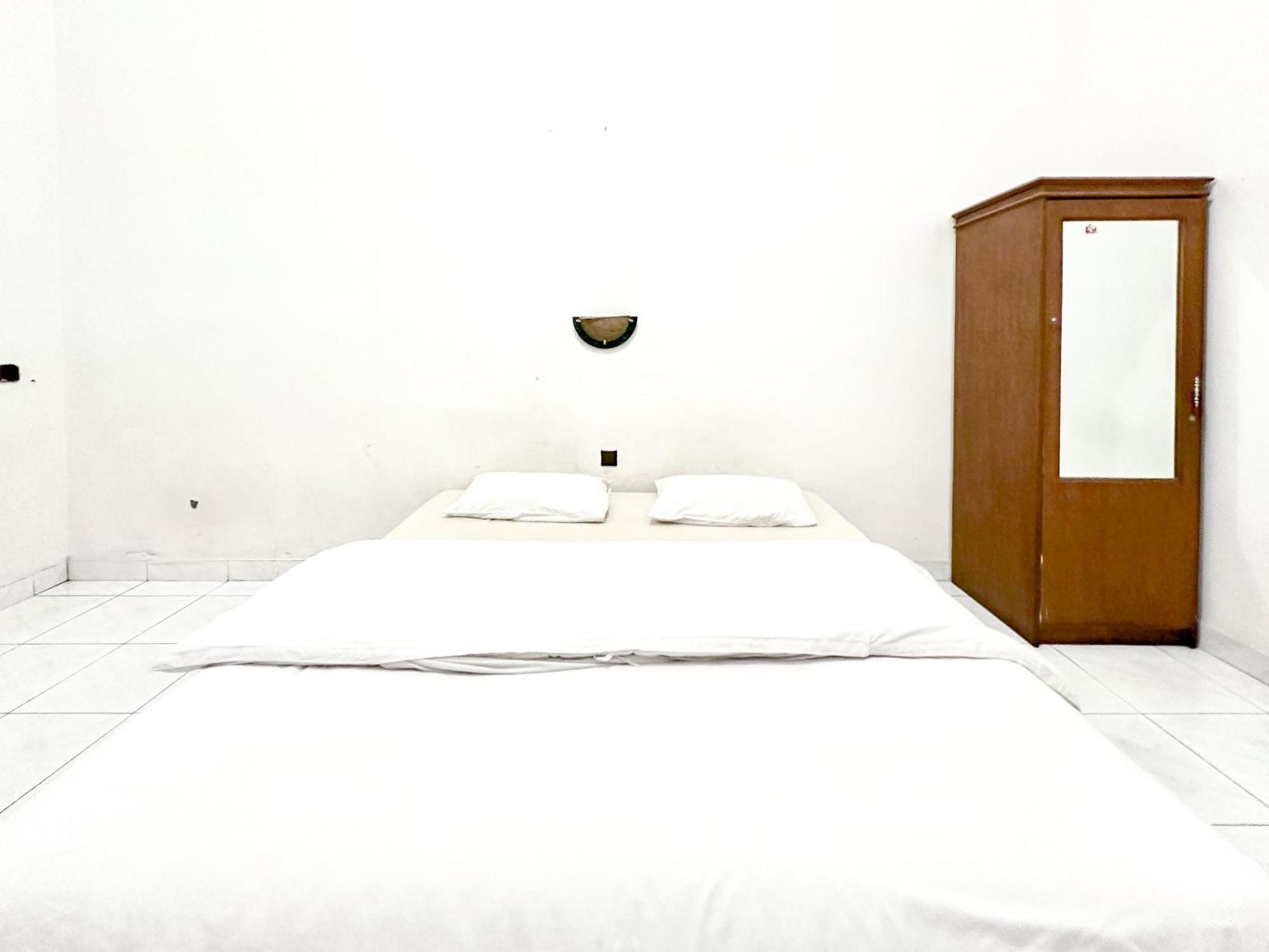 Hotel Dewi Sri Redpartner Yogyakarta Luaran gambar