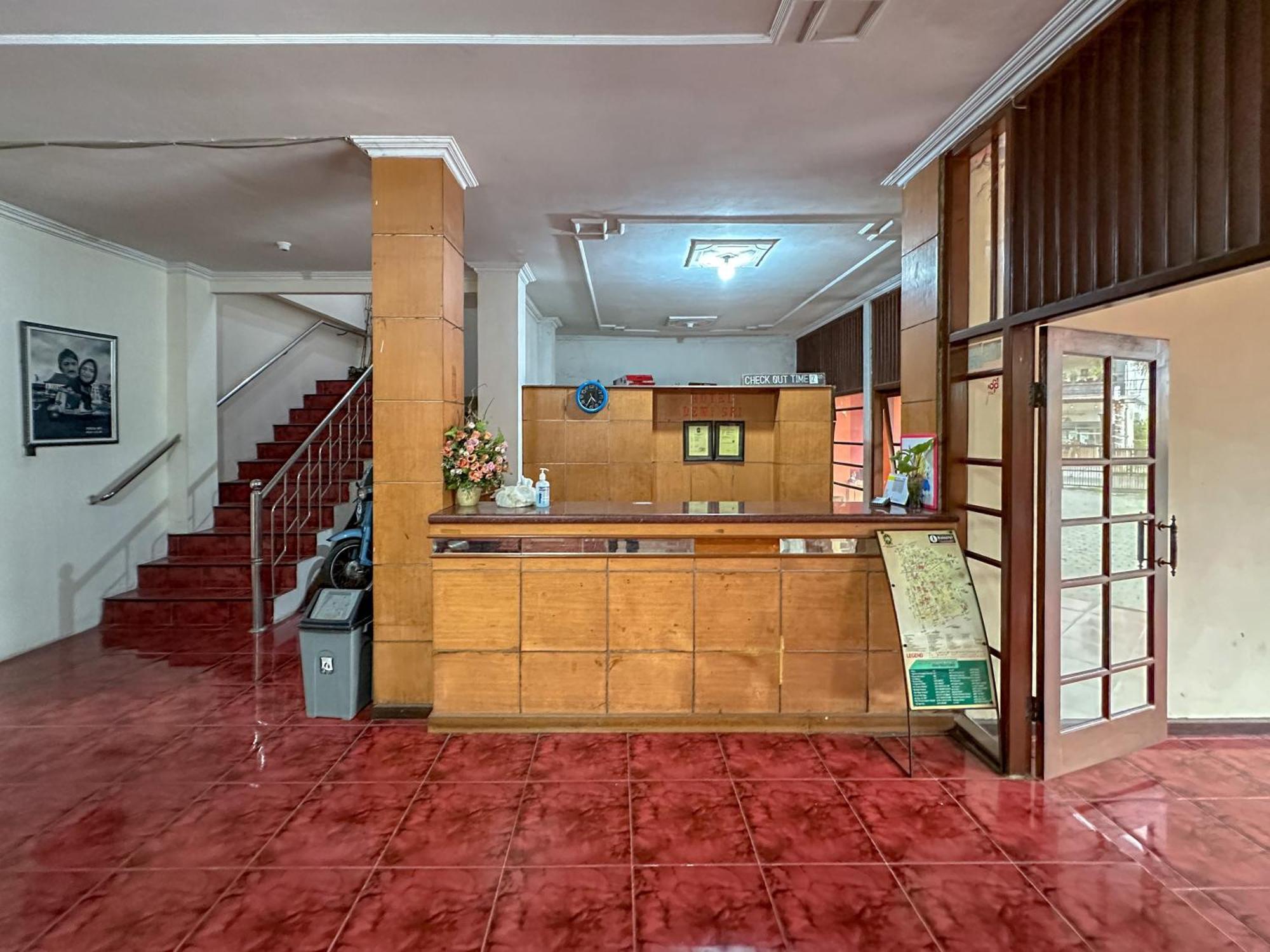 Hotel Dewi Sri Redpartner Yogyakarta Luaran gambar